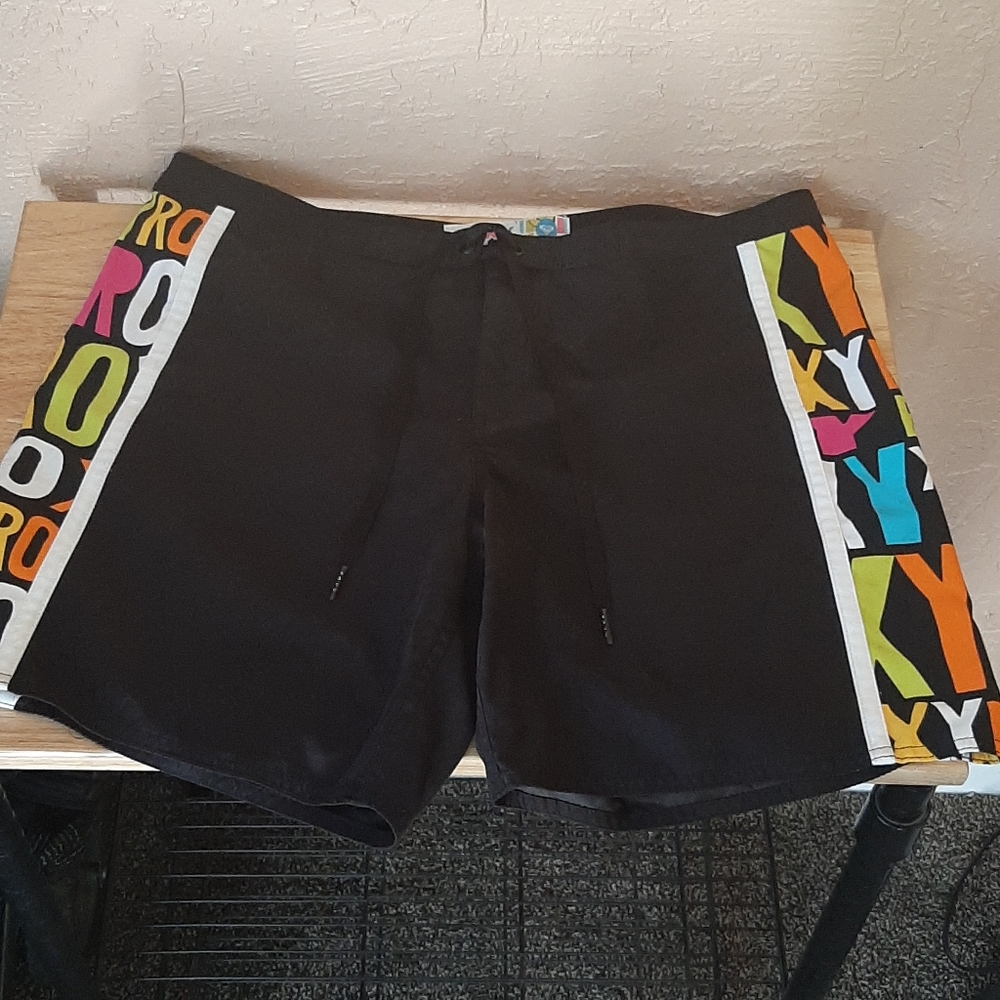 Roxy boardshorts black Size 9
